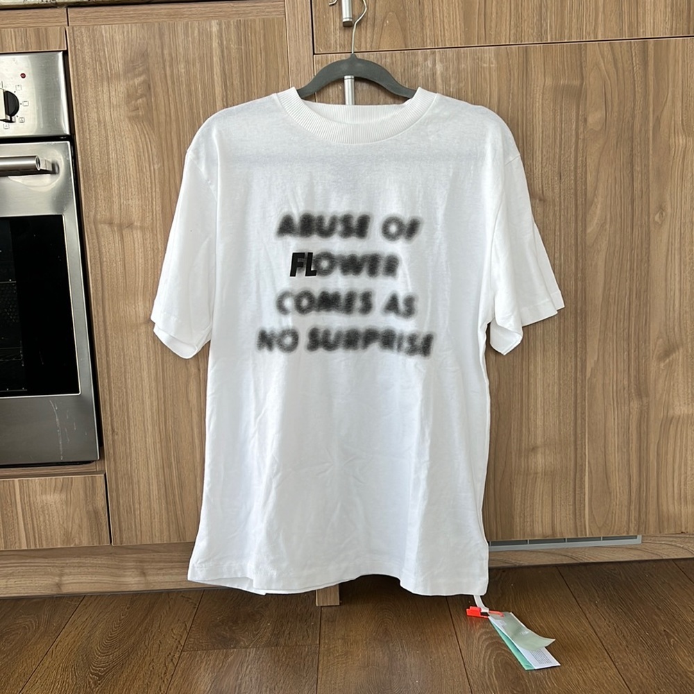 Off-White X planned parenthood limited edition Size L w/ official Off-White tags
